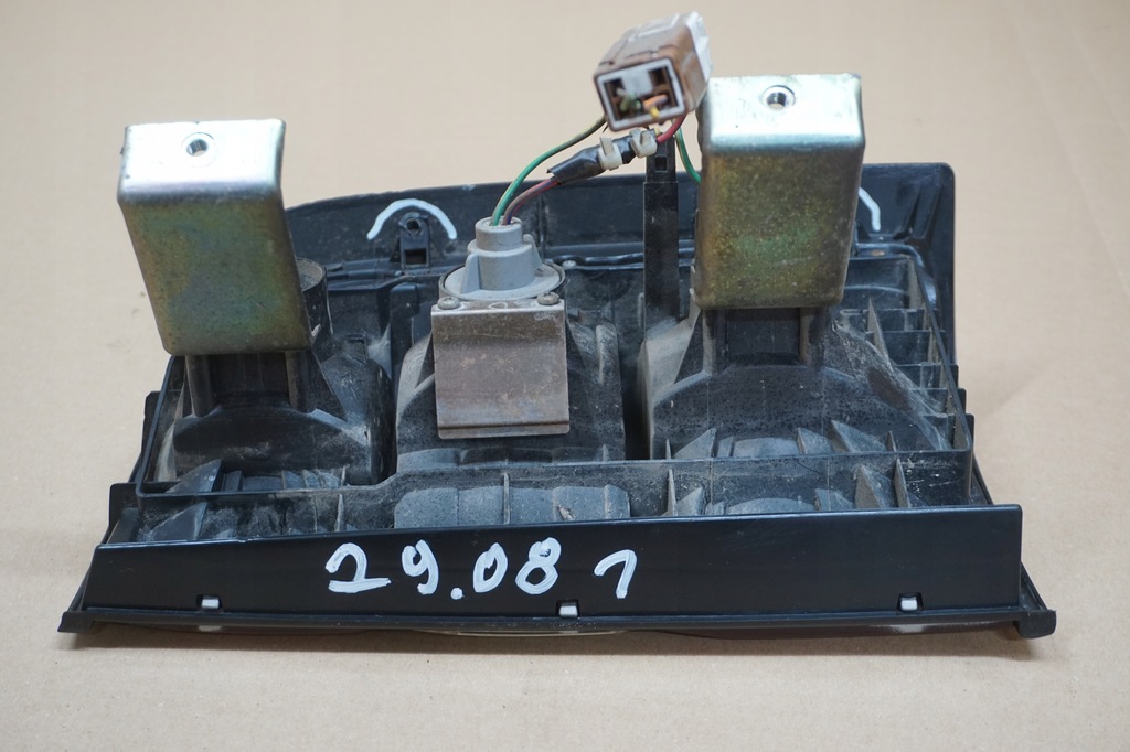 фото №10, Nissan patrol лампа лівий задня ліва задня w крила gr y61 97-04r