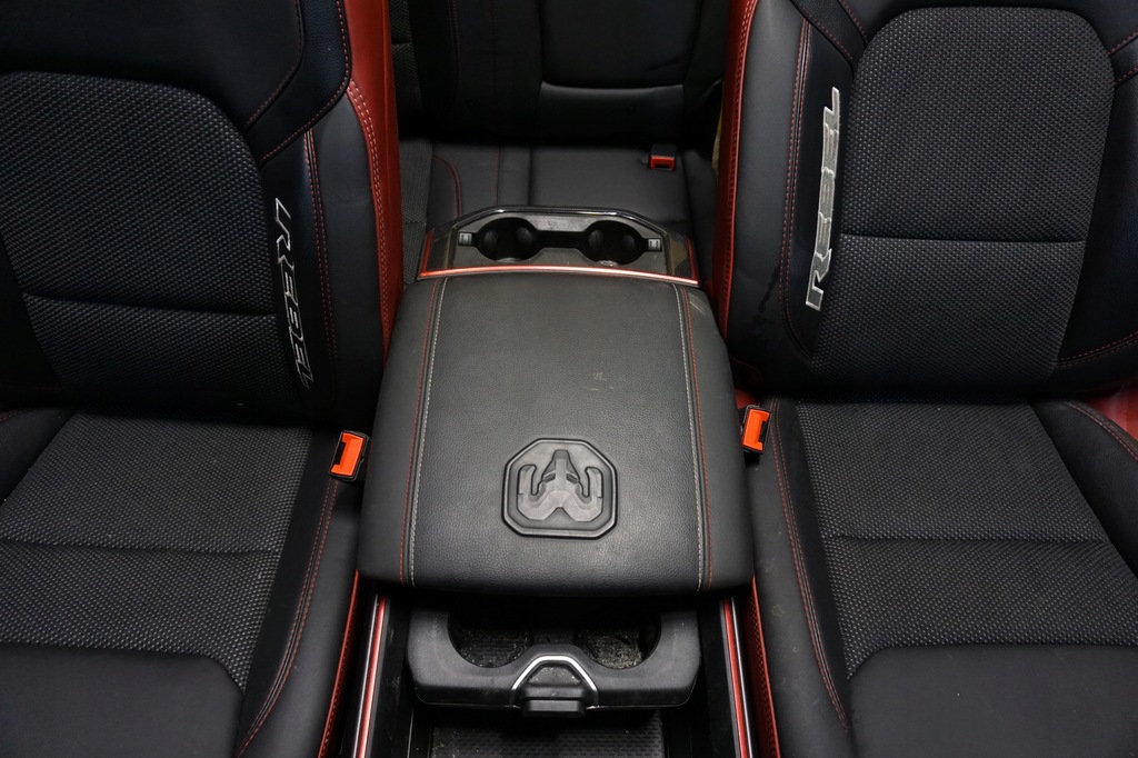 фото №5, Dodge ram 1500 rebel 2022 - сидіння сидіння заднє сидіння комплект шкіра підлокітник