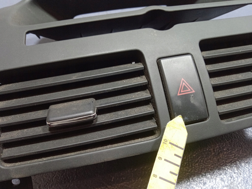 фото №6, Toyota avensis ii t25 решітка обдув консолі środowa