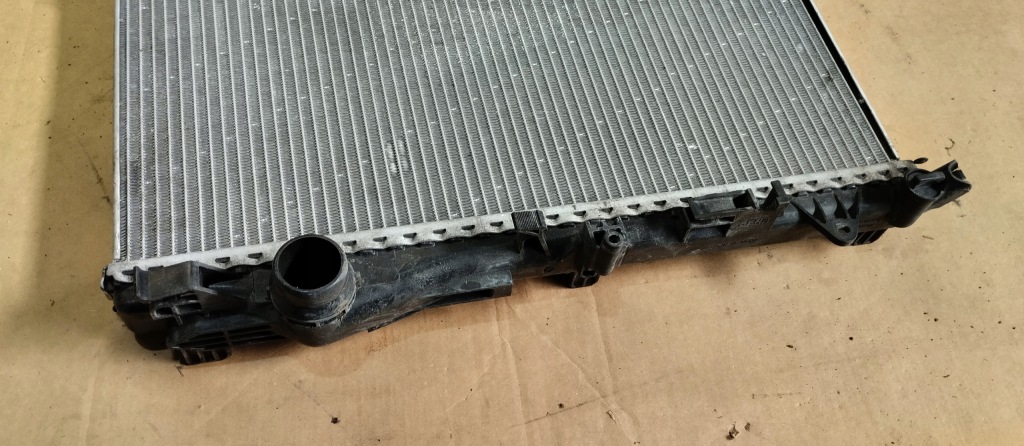 Радиатор воды mercedes glc w253 w213 w205 a0995003303 оригинал Оригинал