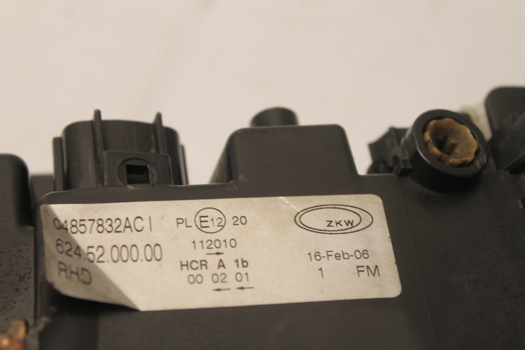 фото №10, Лампа фара правая передняя правый перед chrysler grand voyager 08r-