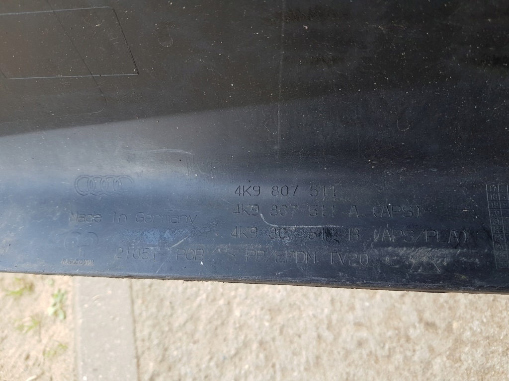 Audi оригінальний номер 4k9807511a бампер антена gsm Доставка