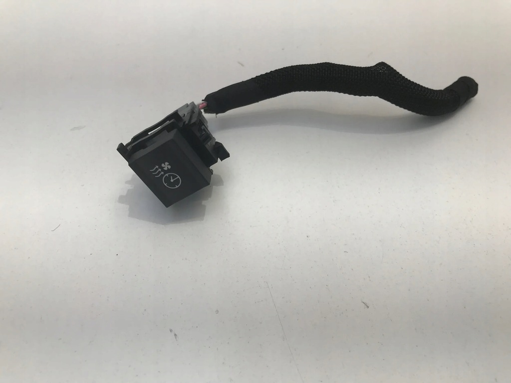 фото №1, Citroen c4 iii e-c4 2022 кнопка переключатель 98355025zd