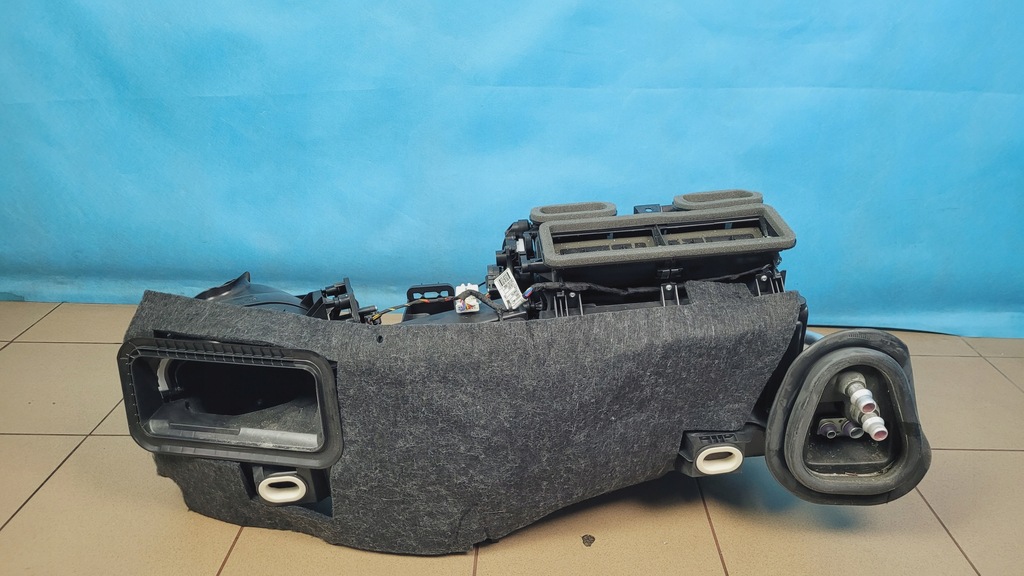 фото №11, Mercedes w206 c220 отопитель воздуходувка a2069064401 a2068300400