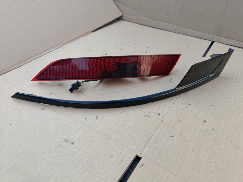 фото №1, Лампа лампа led бампера молдинг накладка задняя задняя polestar ii 2020- volvo