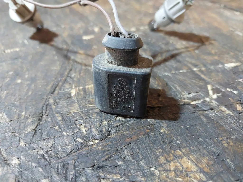 фото №5, Вкладиш лампи лівий лівий задня задній skoda roomster 1j0973722