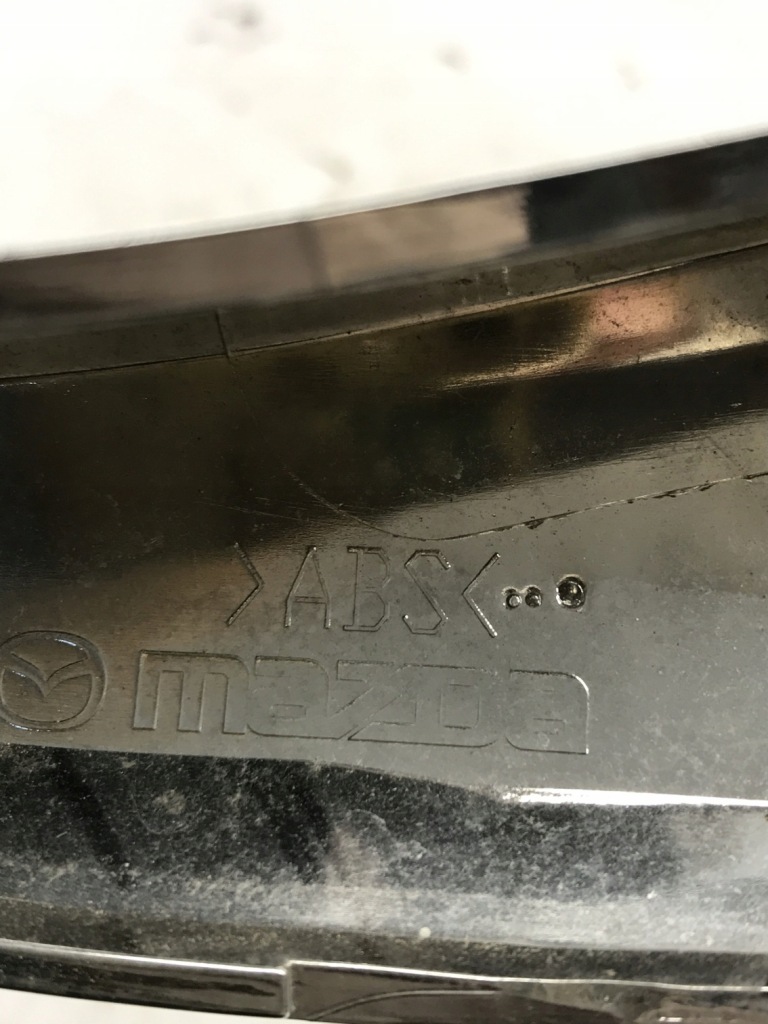 Купити Mazda 6 2018- gsh7-507j1 хром молдинг правий решітка радіатора