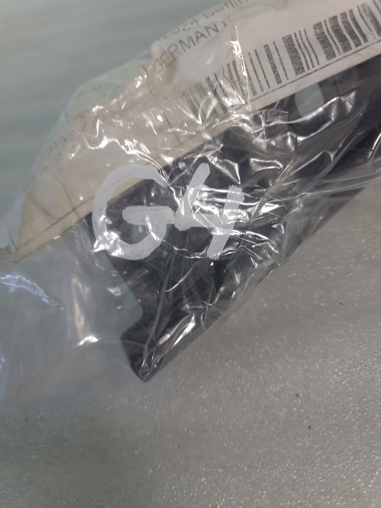 фото №10, Jumpy expert proace напрямна бампера задня середній 9811088680