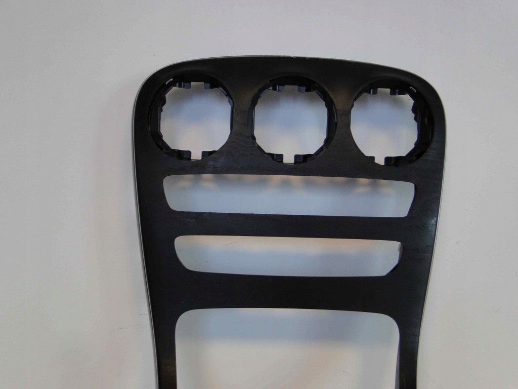 фото №3, Mercedes glc x253 253 coupe панель рамка середина