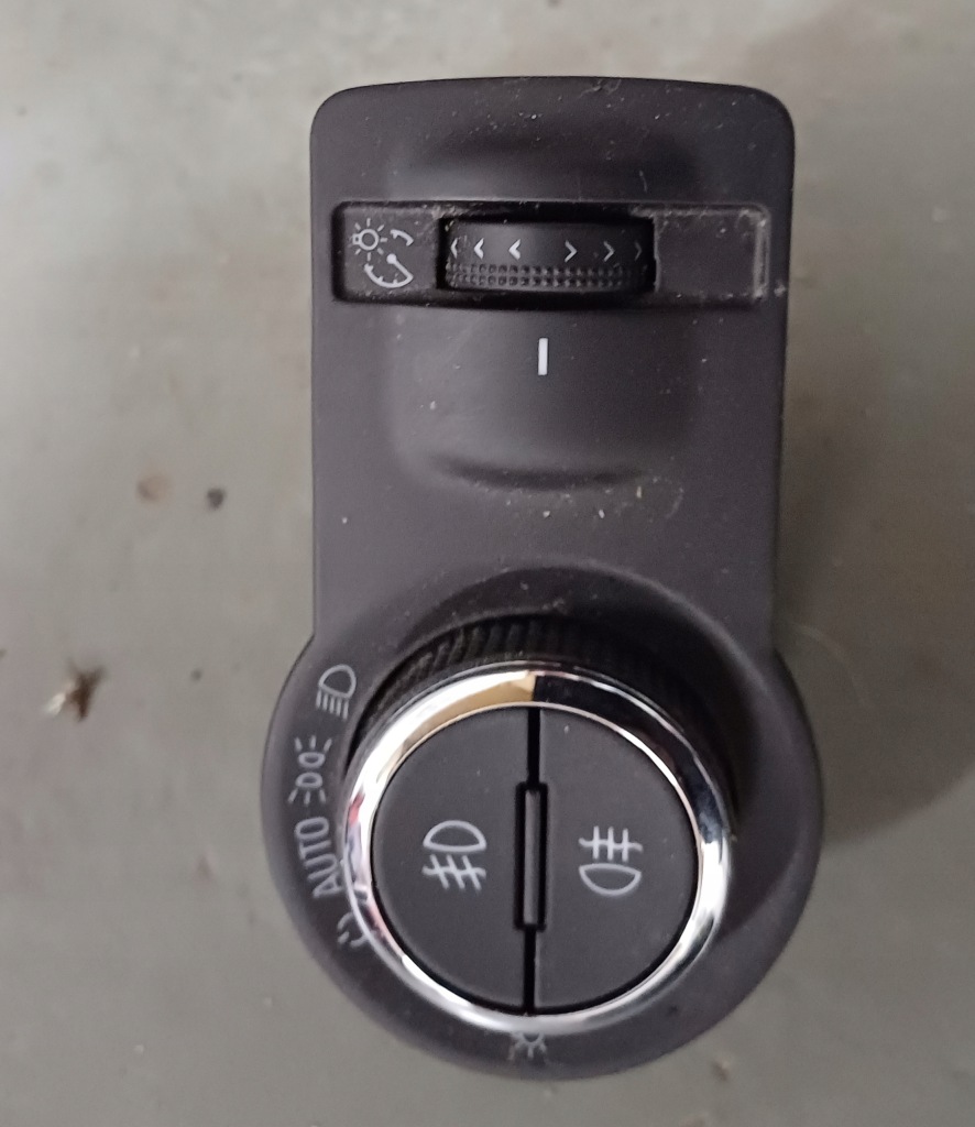 Купити Вимикач світла opel insignia a рестайлінг  22901659