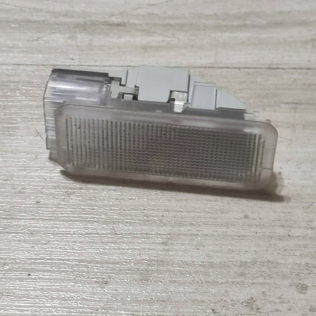 фото №1, Лампа багажника peugeot rifter