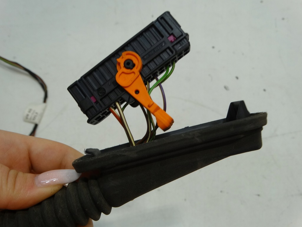 фото №11, Vw scirocco супорт гальмівний лівий задня