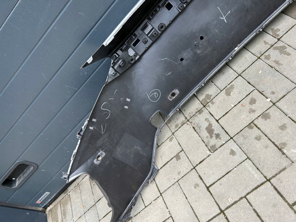 Toyota bev бампер перед передний Оригинал