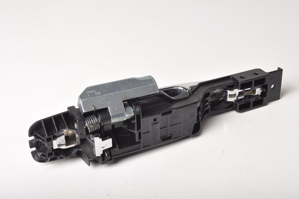 фото №9, Nissan leaf i ze0 ручка дверь наружная