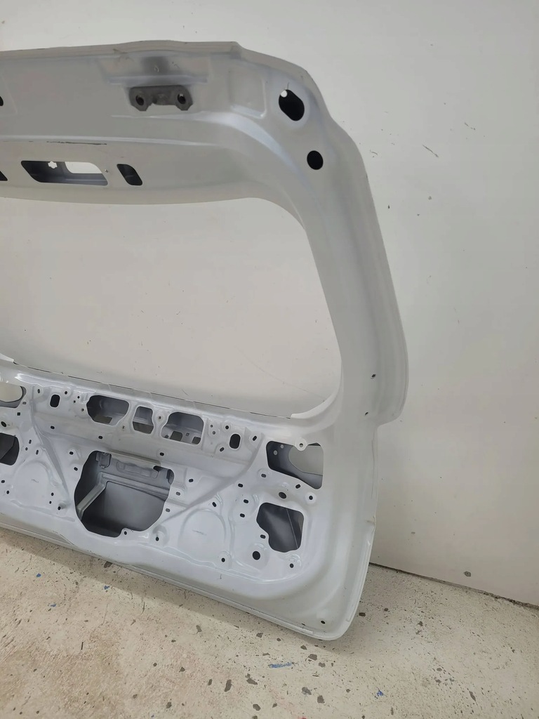 фото №9, Toyota yaris cross 20+ крышка багажника крышка багажника задняя задняя fv