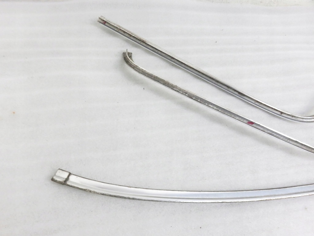 фото №4, Молдинг стекло задняя mercedes 123