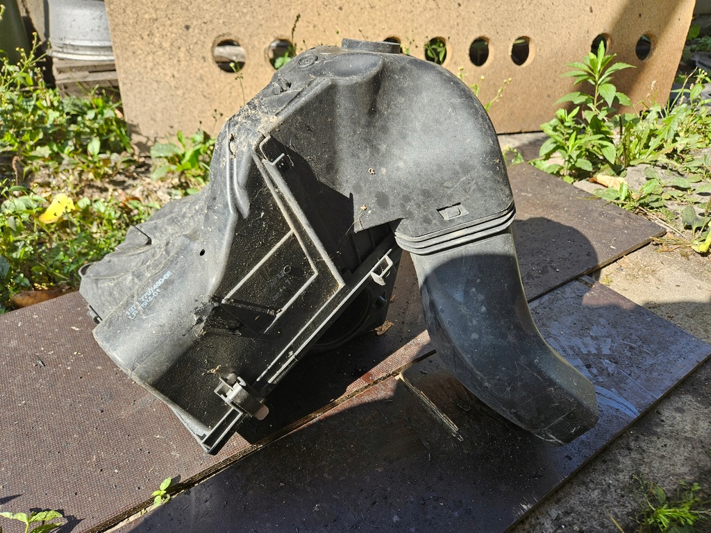 фото №1, Корпус фильтра воздуха ford galaxy ad7797460080