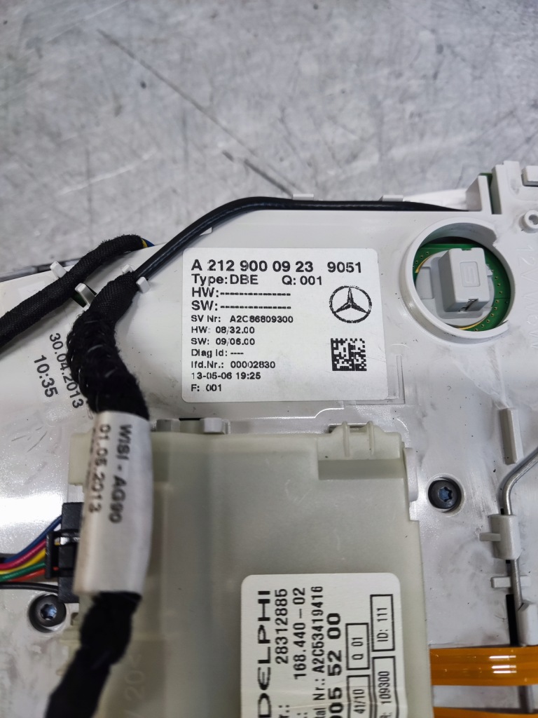 фото №9, Mercedes w212 lift лампа стельовий освітлення кабіни a2129000923