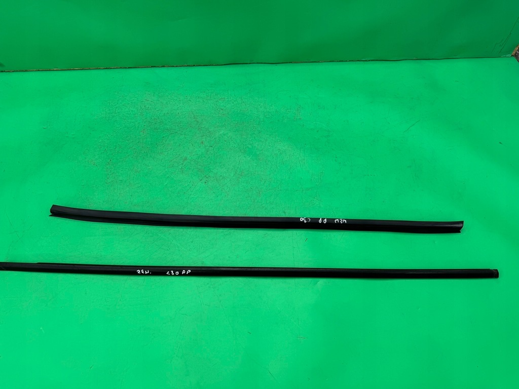 фото №1, Молдинг двері ущільнювач права зовнішня + внутрішня volvo c30 06-