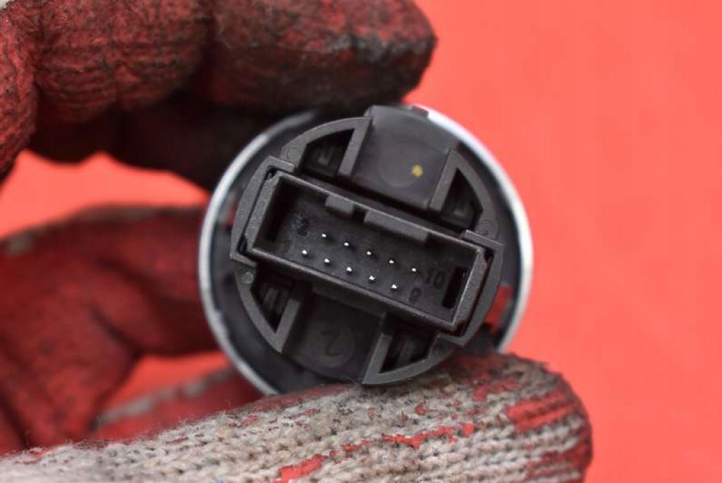 фото №8, Замок запалювання ключ кнопка 6954719-07 bmw e90 e91 2.0 d 163 km 04-10