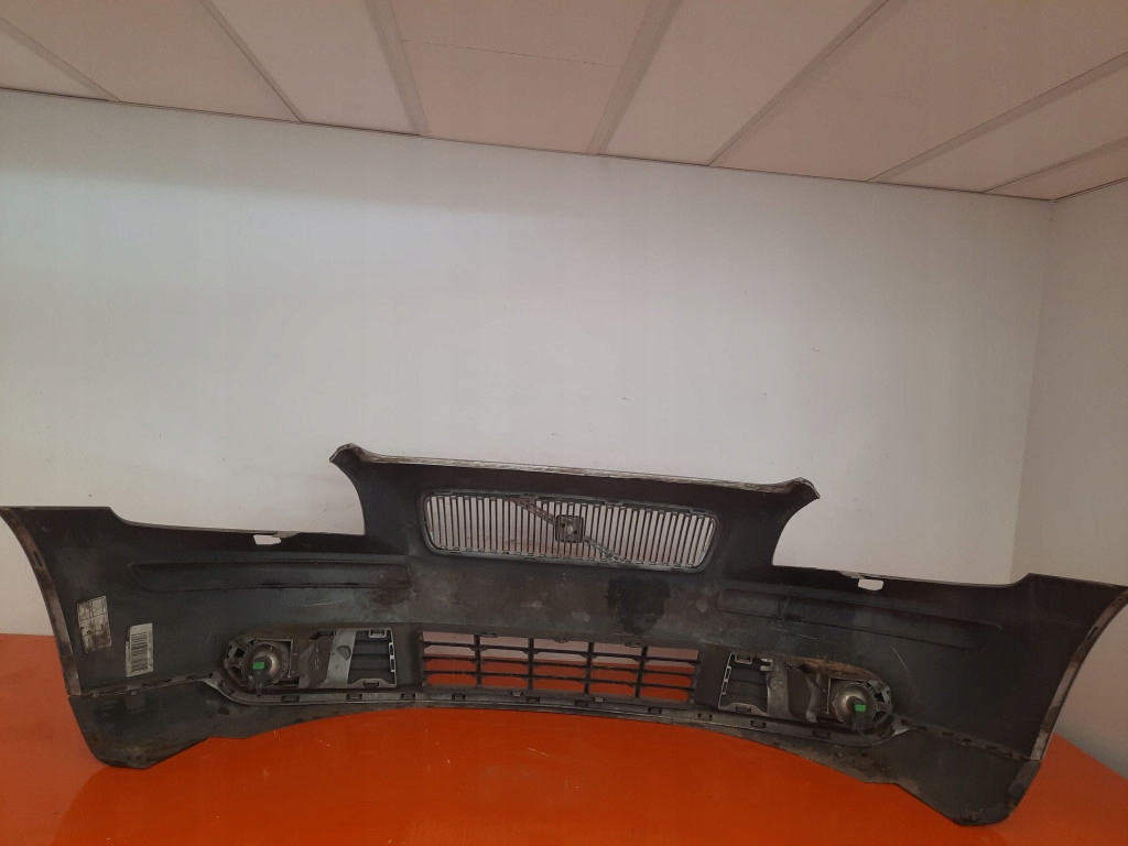 Volvo v50 i 1 03-11 kombi бампер перед передний 30655878 426-26 в Украине