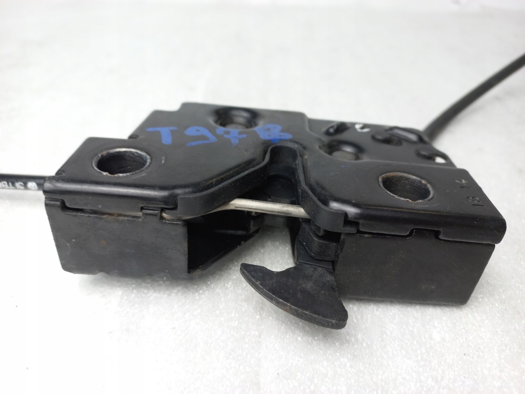 фото №8, Volkswagen caddy трос замка кришки двигуна