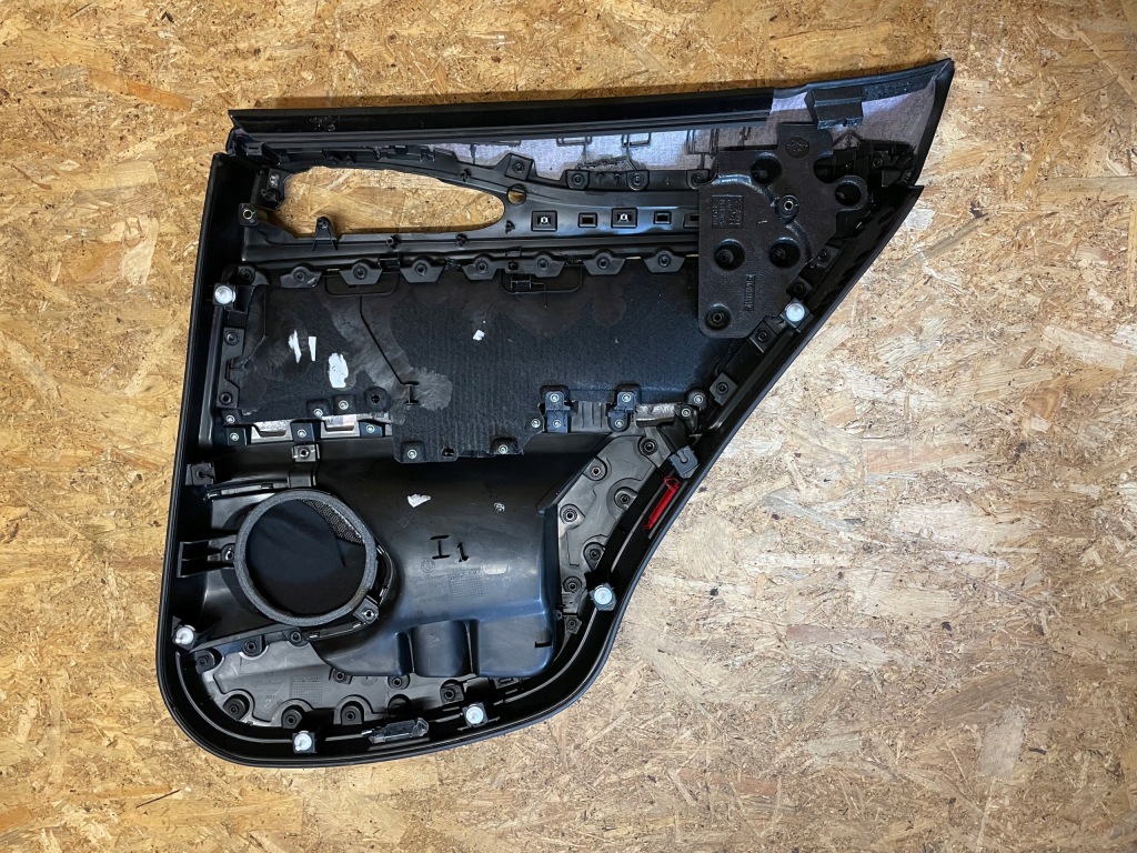 фото №4, Обшивка двері лівий задня шкіра alfa romeo stelvio