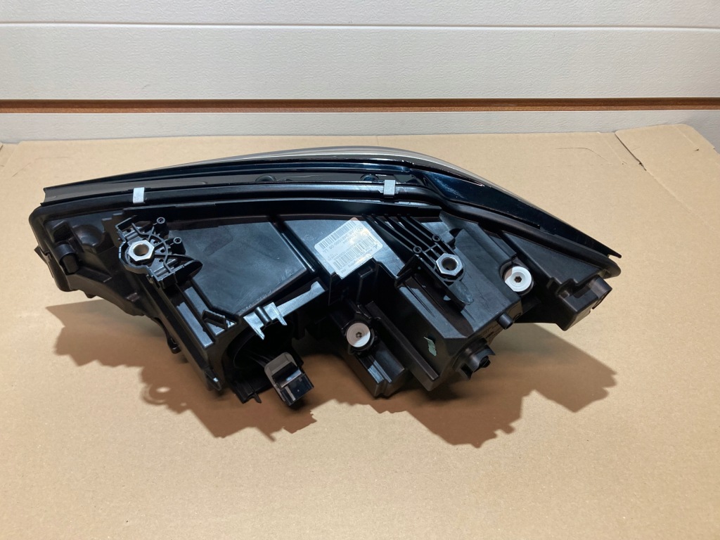 фото №6, Лампа правая передняя bmw 3 g20 g21 led