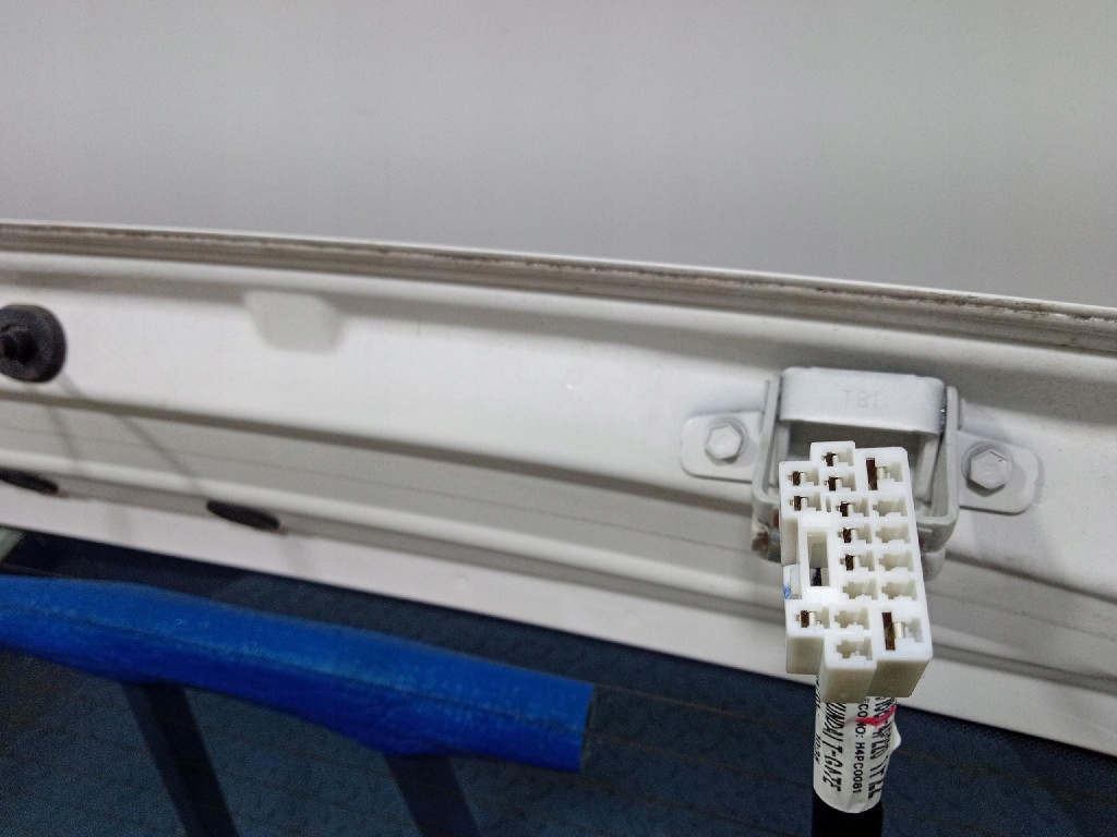 фото №6, Hyundai i20 i lift 12- 5d задняя крышка багажника багажника pjw pure white