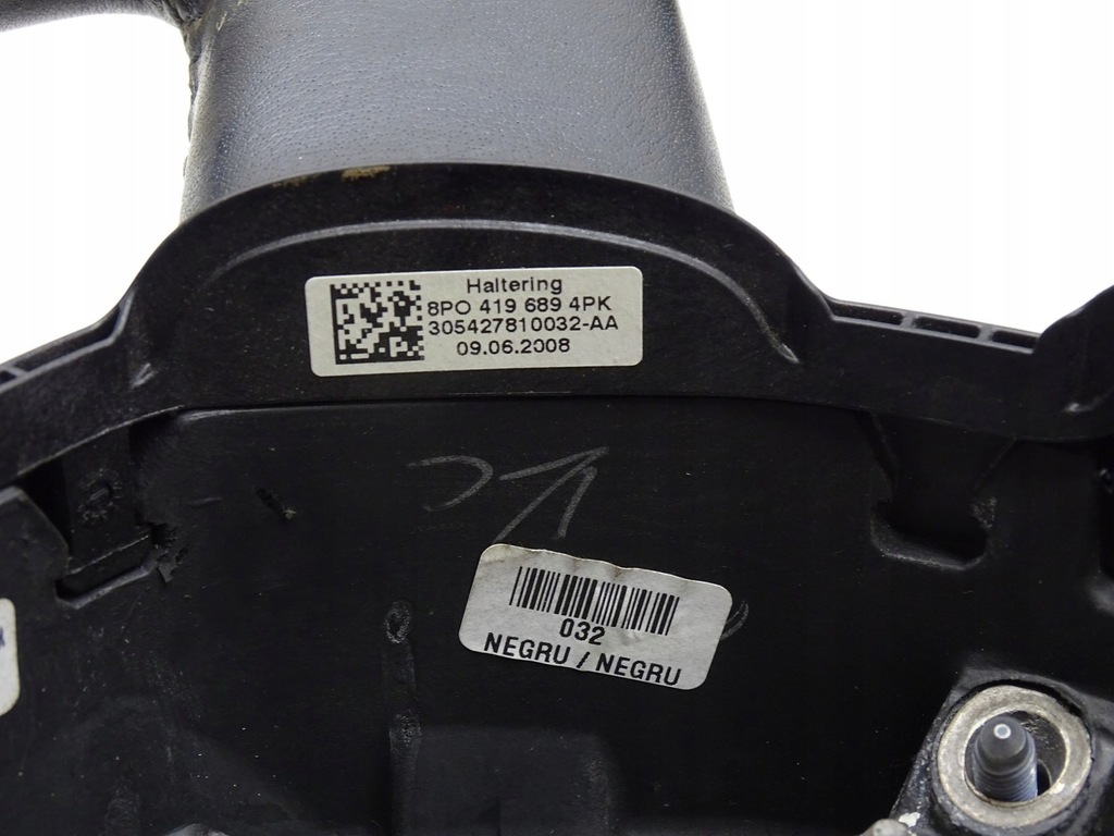 фото №11, Воздуховод кожа audi a3 8p lift cabrio 8r0419091a