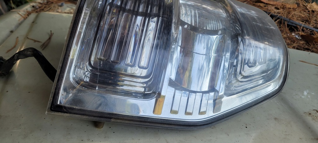 фото №5, Лампа правая задняя pajero iv