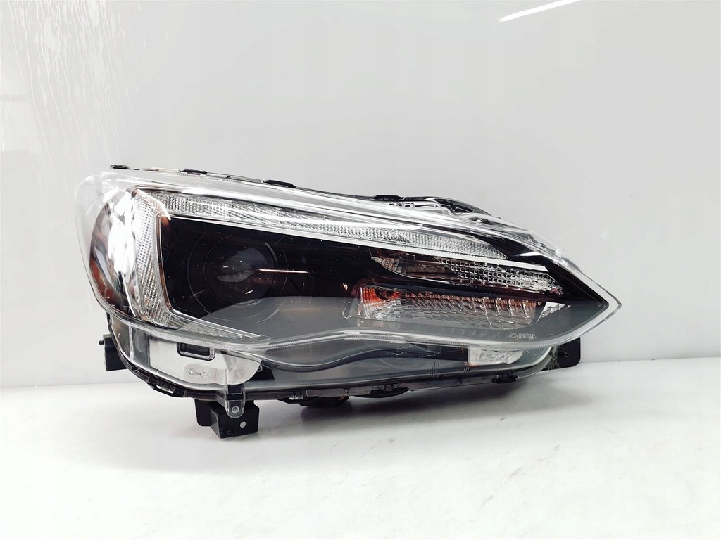фото №1, Subaru xv ii lift 20r+ правая лампа full led ory eu