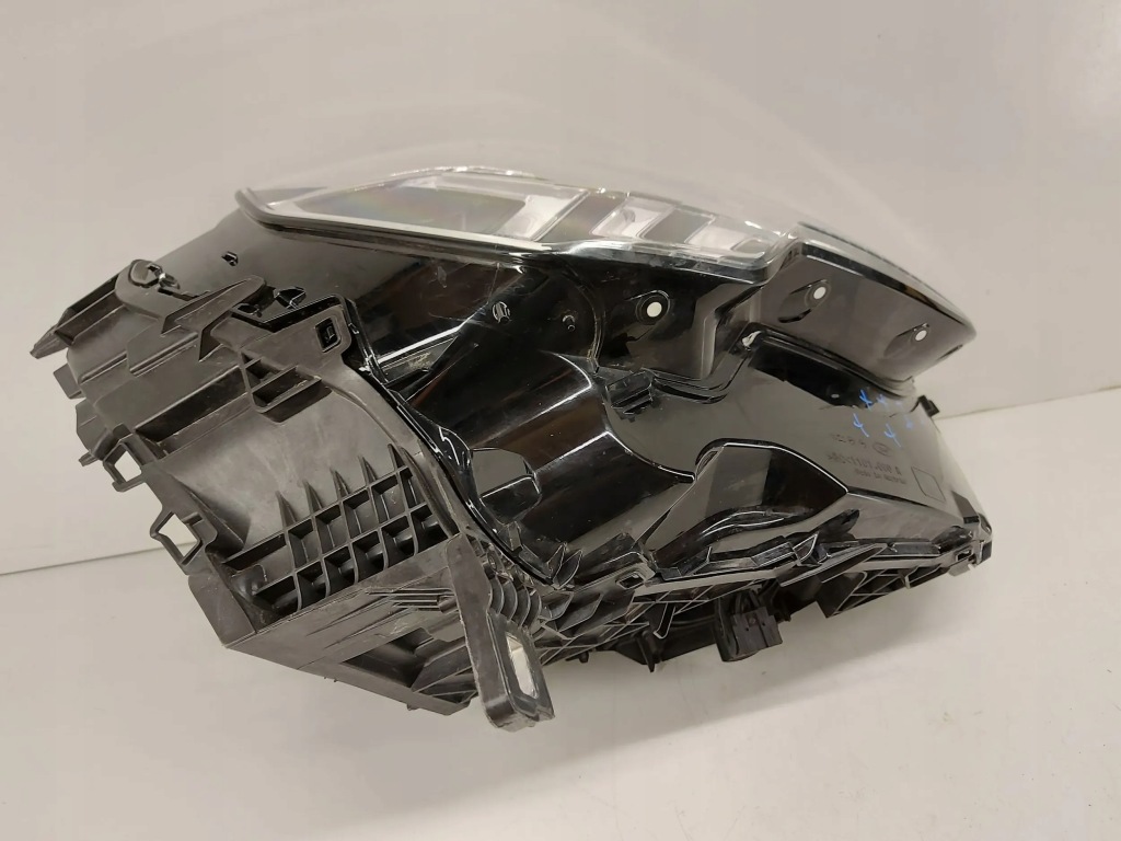 Audi q3 83a 2 2 18- led правий фара фара передня перед Київ