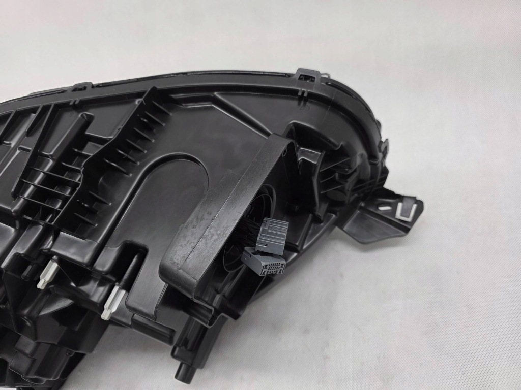 Volvo xc90 2 2 рестайлинг  фара правый  передняя перед full led европа 32342483 в Украине