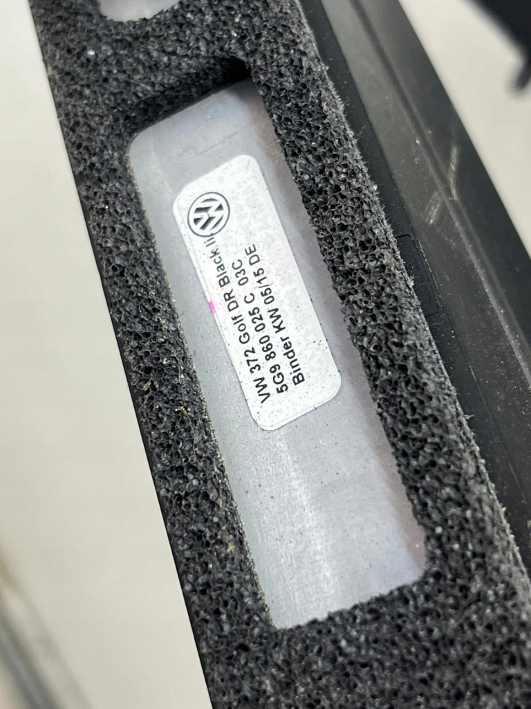 Рейлінги дахові комплект 5g9860026d 5g9860025c vw golf vii 7 універсал 15r в Україні