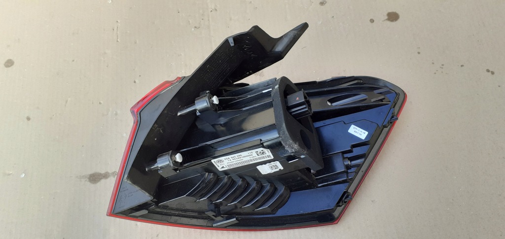 фото №4, Лампа задняя левая vw t-roc led 2ga 2ga945095 oryg