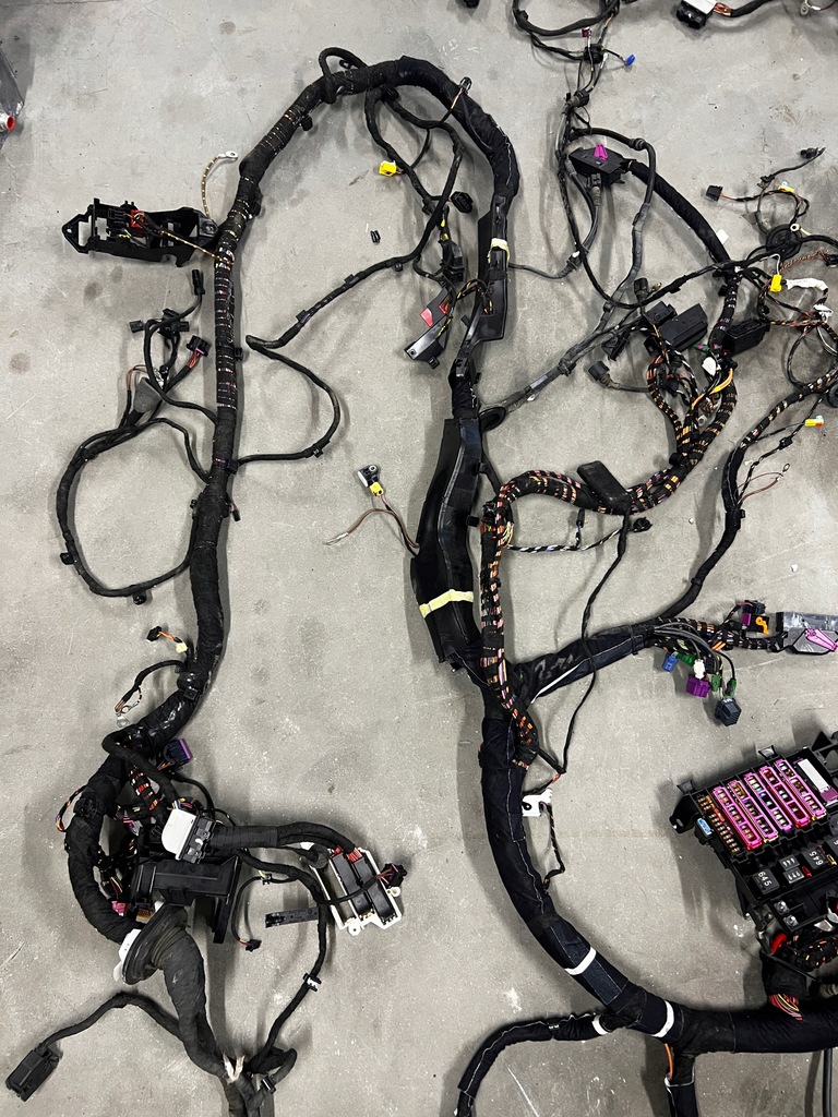 фото №11, Жгут трубопровод кабины audi a8 d4