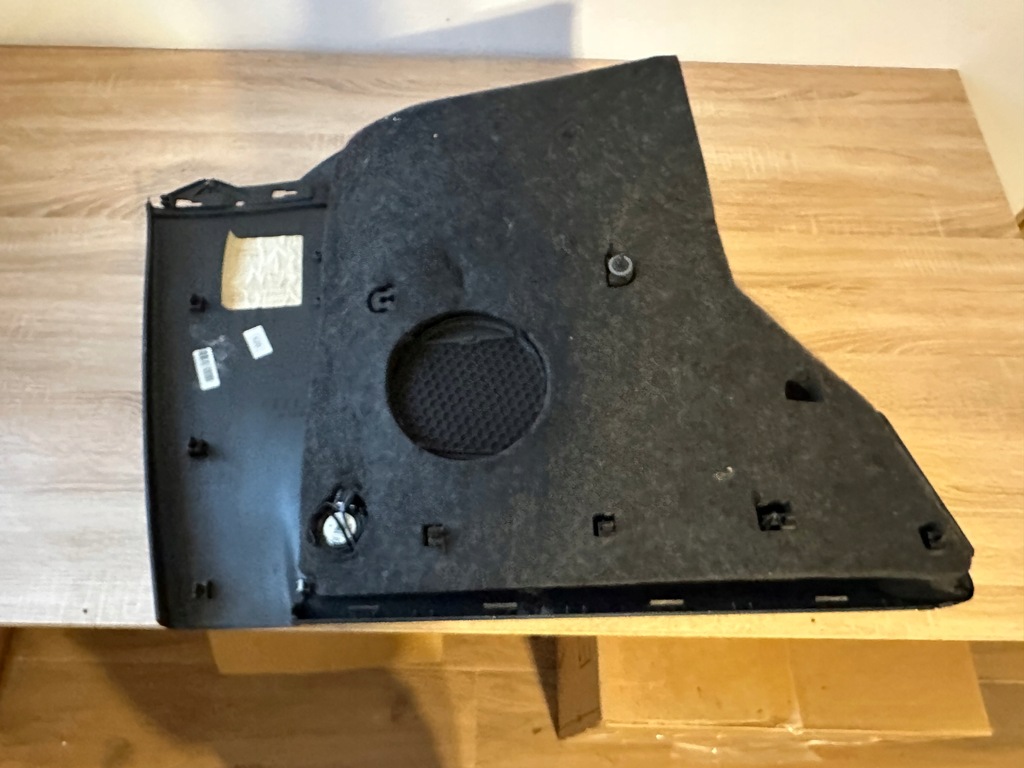 фото №7, Audi a1 8x 3 дверь обшивка правый задняя 8x3867036