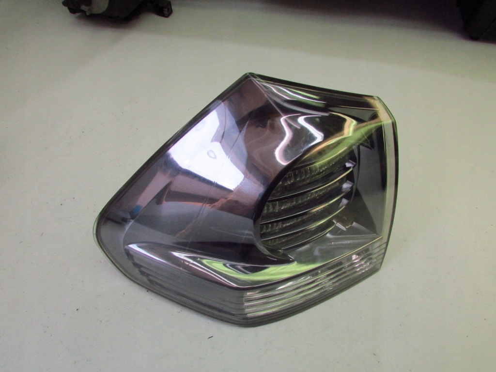 Купити Lexus rx лампа led w крила l.t. europa 03-08r