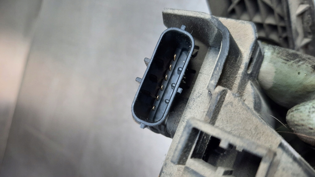 фото №5, Потенциометр газа 1k1721503p vw golf v 1.6b 07r