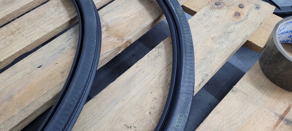 фото №11, A3 8v прокладка левая левый перед sedan 8v5831721