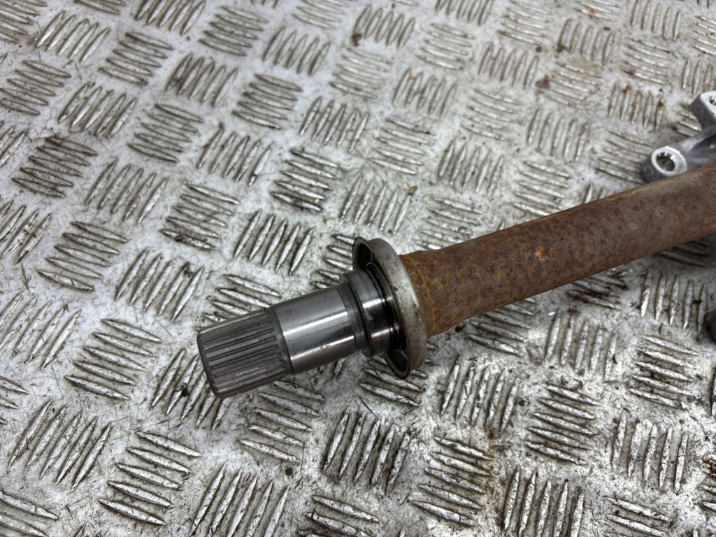 Honda hr-v 2022 приводной вал передняя 25215615 с Разборки