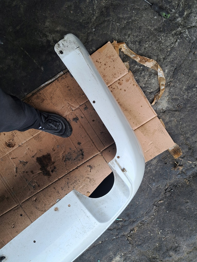 фото №13, Бампер задня subaru legacy iv kombi kod 37j