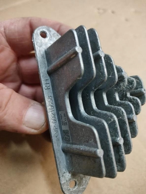 фото №3, Renault master iv 4 модуль led перетворювач права