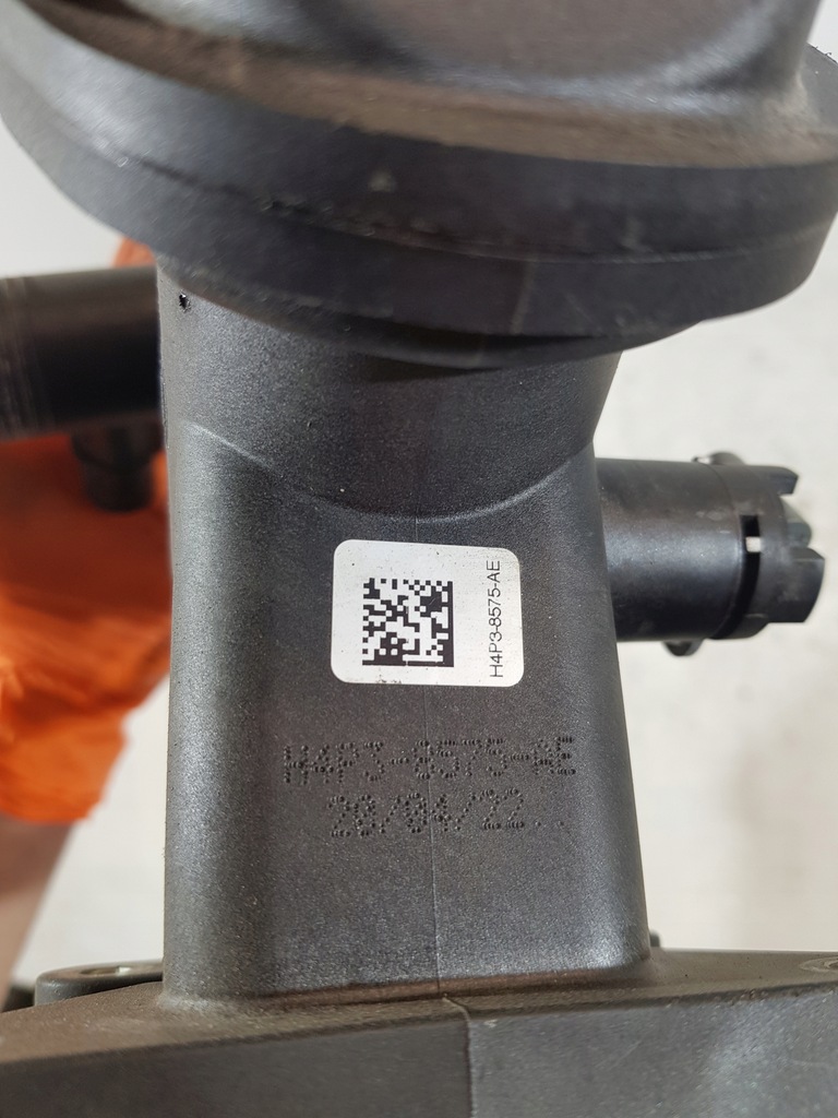 фото №9, Корпус термостата h4p3-8575-ae jaguar e-pace f-pace land rover 2.0t pt204