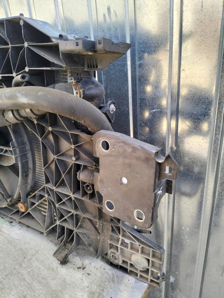 фото №16, Pas передний радиатор renault grand scenic iii 1.9 dci lata 2009-2013