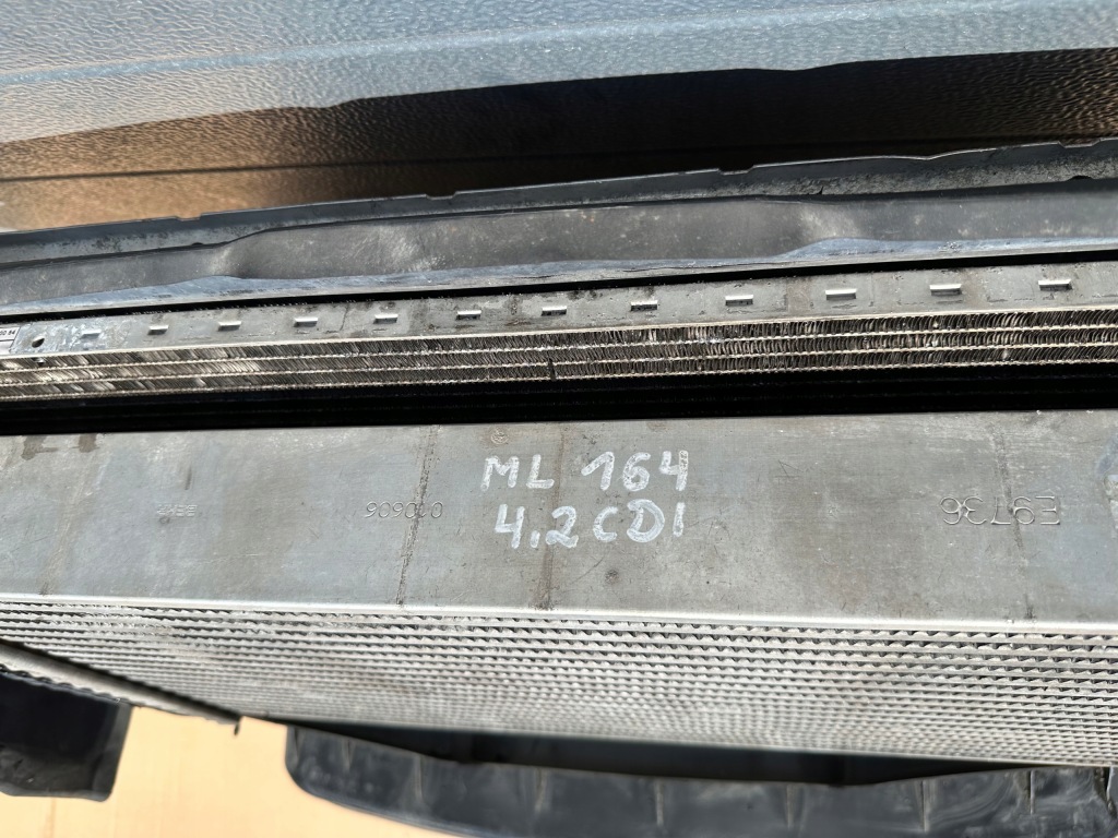 Комплект радиатор, набор mercedes ml w164 4.2 cdi ml 420 cdi в Украине