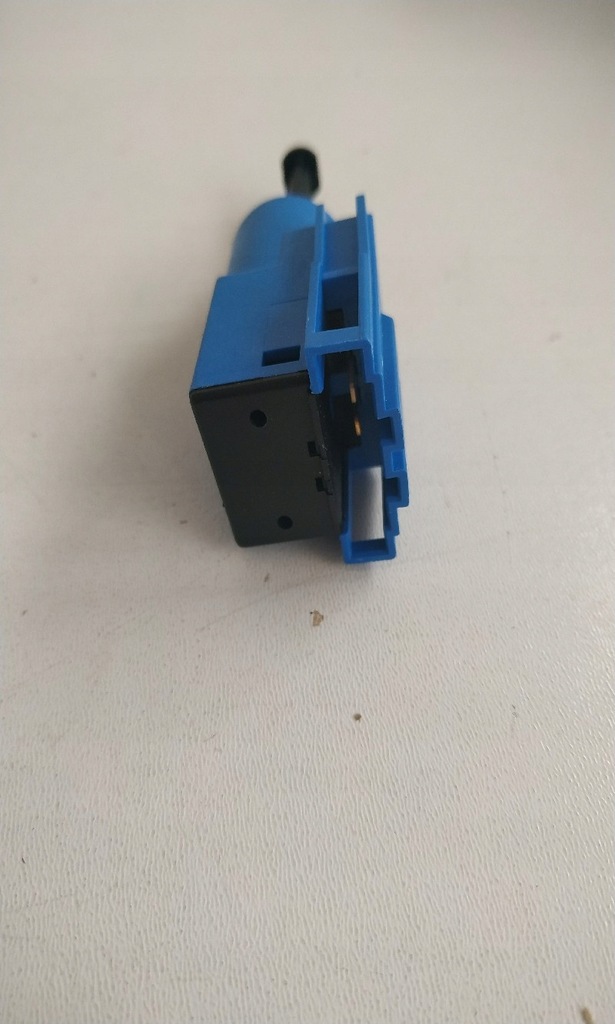 фото №14, Датчик положение педали сцепления pasuje do: audi a3, a4 b6, a4 b7, a6