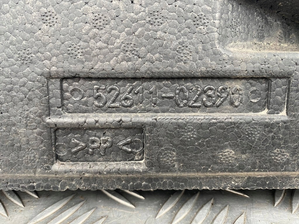 фото №6, Toyota corolla e16 lift абсорбер бампера перед