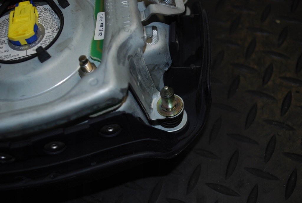 фото №15, Подушка подушка безопасности руля audi a4 b6 8e0880201aa